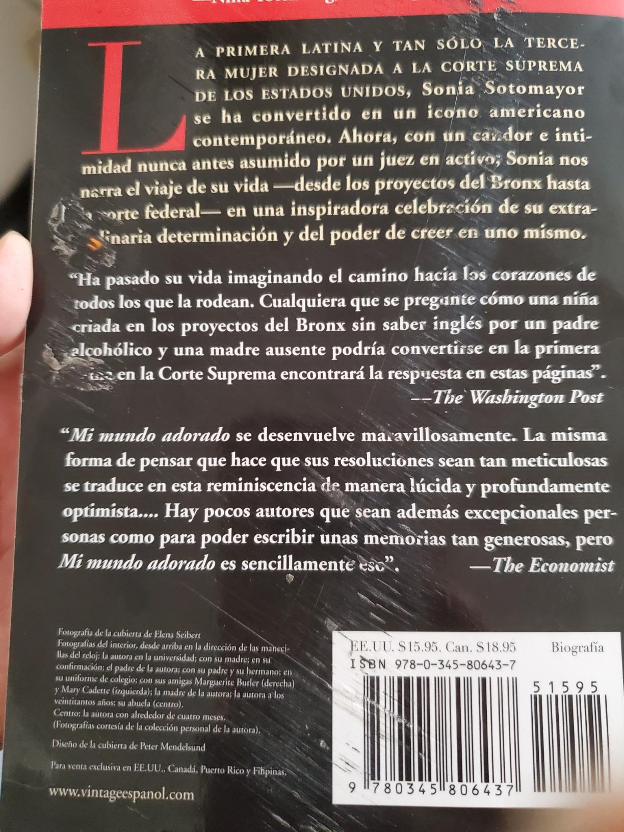 Mi mundo adorado / My Beloved World (Vintage Espanol) (Spanish Edition) customer photo 1