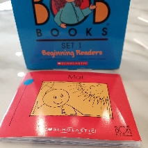 Bob Books - Set 1: Beginning Readers Box Set | Phonics, Ages 4 and up, Kindergarten (Stage 1: Starting to Read) customer photo 2