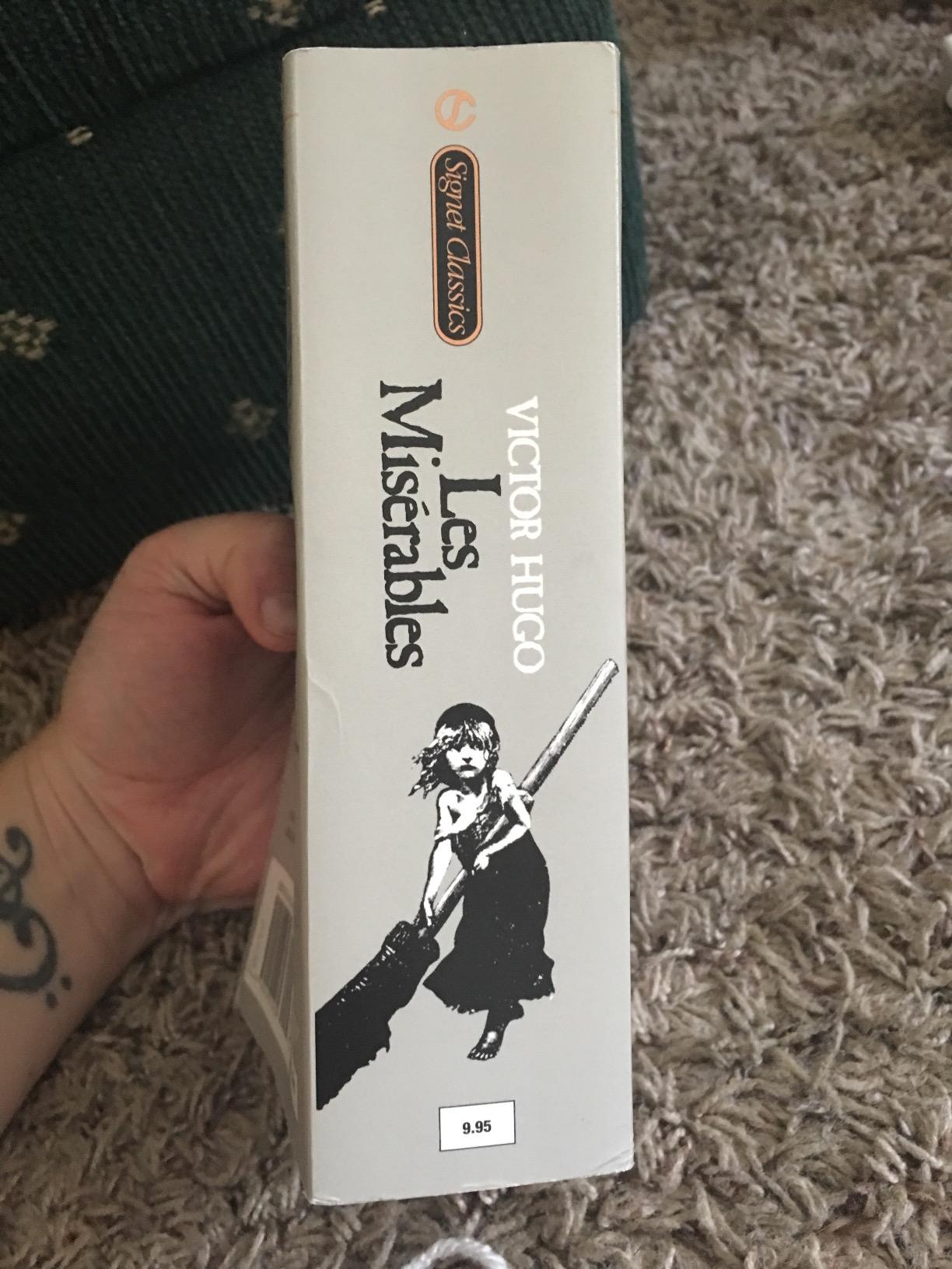 Les Miserables (Signet Classics) customer photo 2
