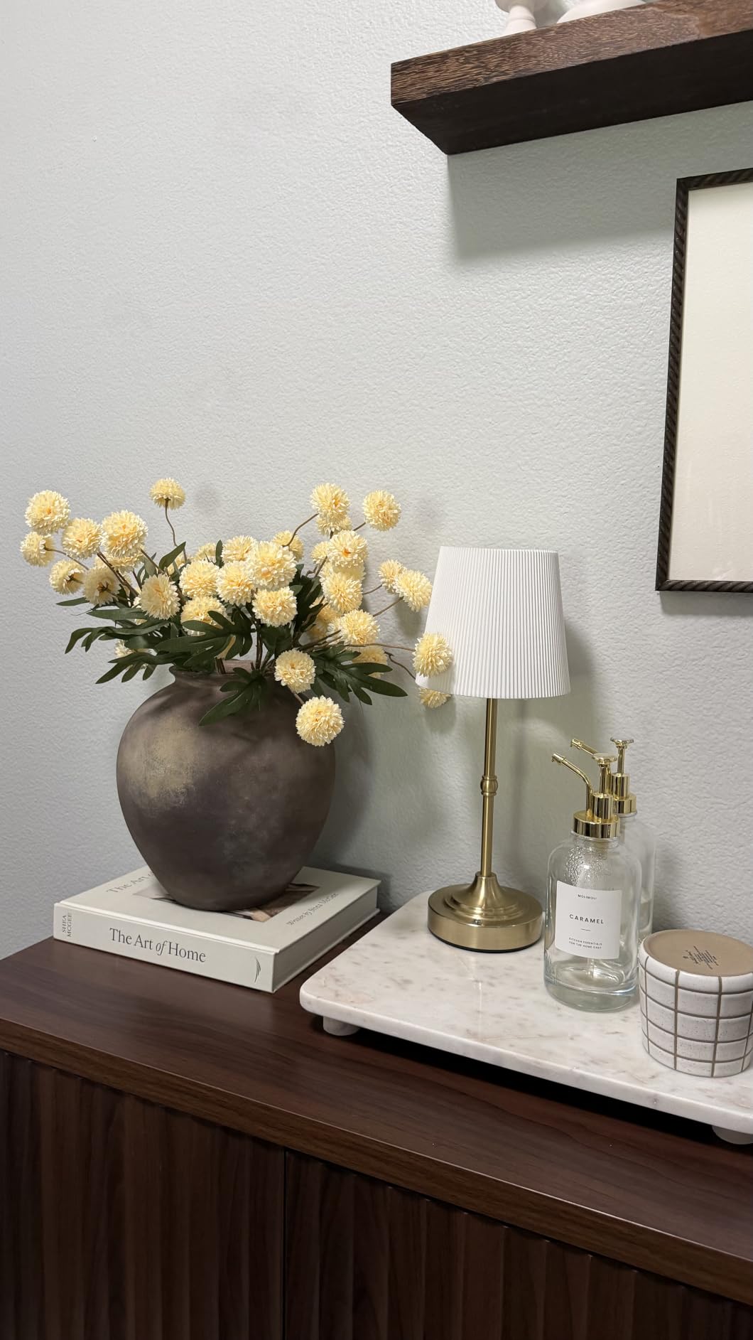 The Art of Home: A Designer Guide to Creating an Elevated Yet Approachable Home customer photo 1