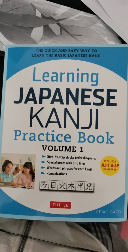 Learning Japanese Kanji Practice Book Volume 1: (JLPT Level N5 & AP Exam) The Quick and Easy Way to Learn the Basic Japanese Kanji customer photo 1