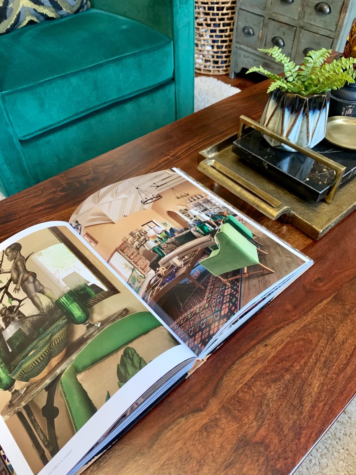 Safari Style: Exceptional African Camps and Lodges―Stunning photographic volume showcasing the interior décor of Africa’s foremost luxury and eco-safari lodges customer photo 1