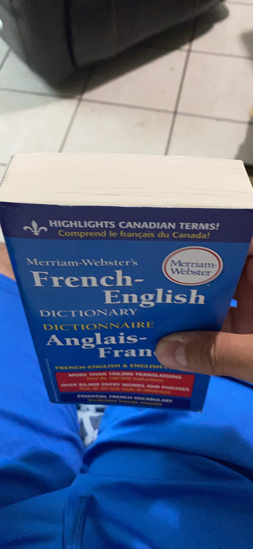 Merriam-Webster's French-English Dictionary, Newest Edition, Mass-Market Paperback (English & French Edition) customer photo 2