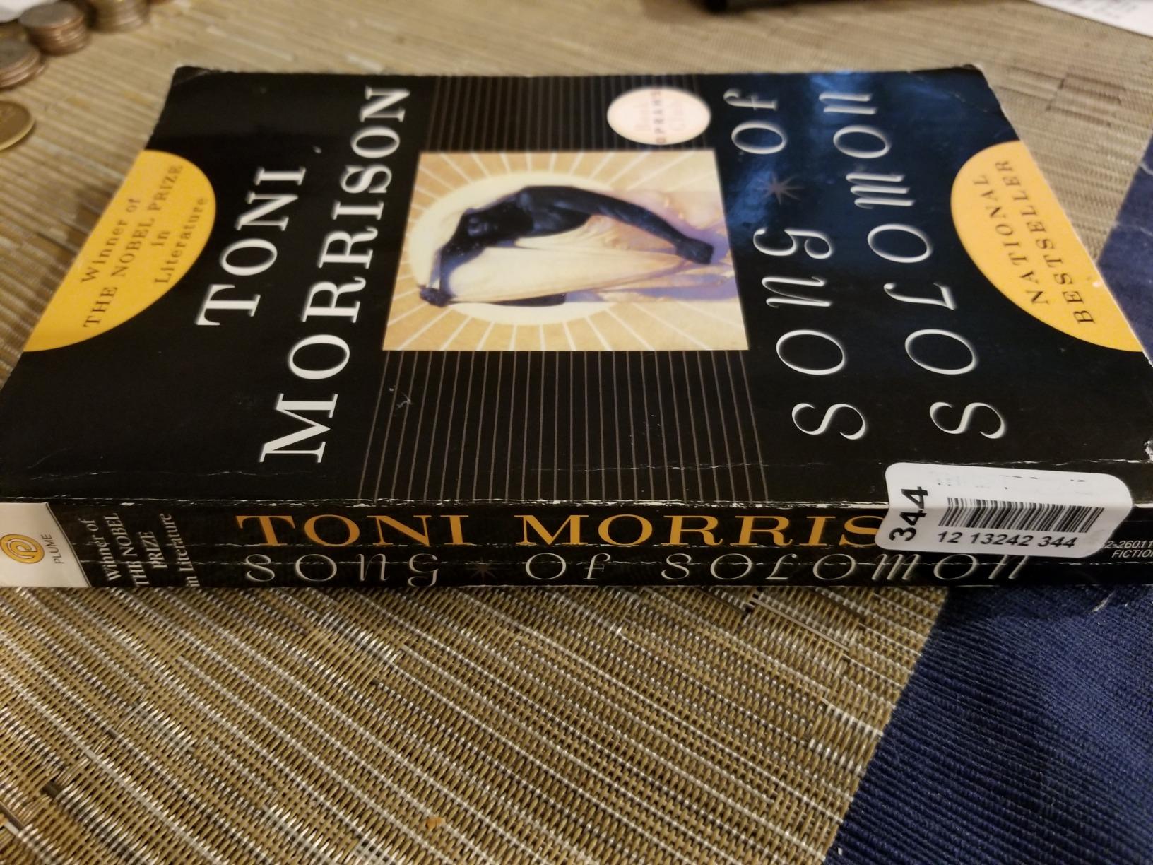 Song of Solomon: A Novel (Vintage International) customer photo 1