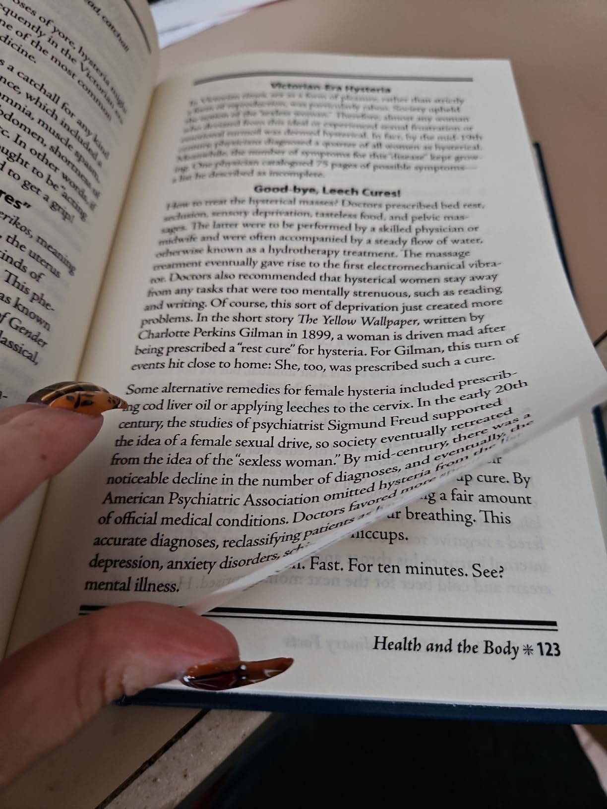 The Book of Extraordinary Facts: Big Book of Pop Culture, History, Crime & Weird Trivia | Hardcover Gift for Trivia Buffs, Curious Minds, Adults, Dad & Knowledge Seekers customer photo 1