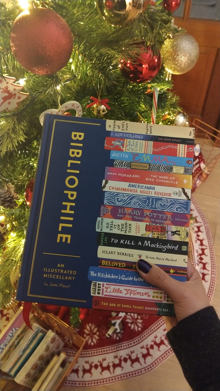 Bibliophile: An Illustrated Miscellany customer photo 2