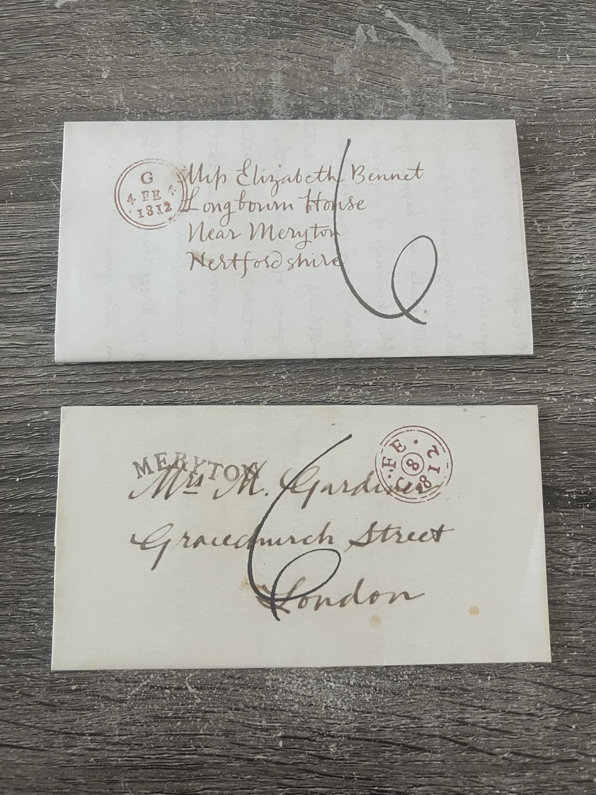 Pride and Prejudice: The Complete Novel, with Nineteen Letters from the Characters' Correspondence, Written and Folded by Hand (Handwritten Classics) customer photo 1