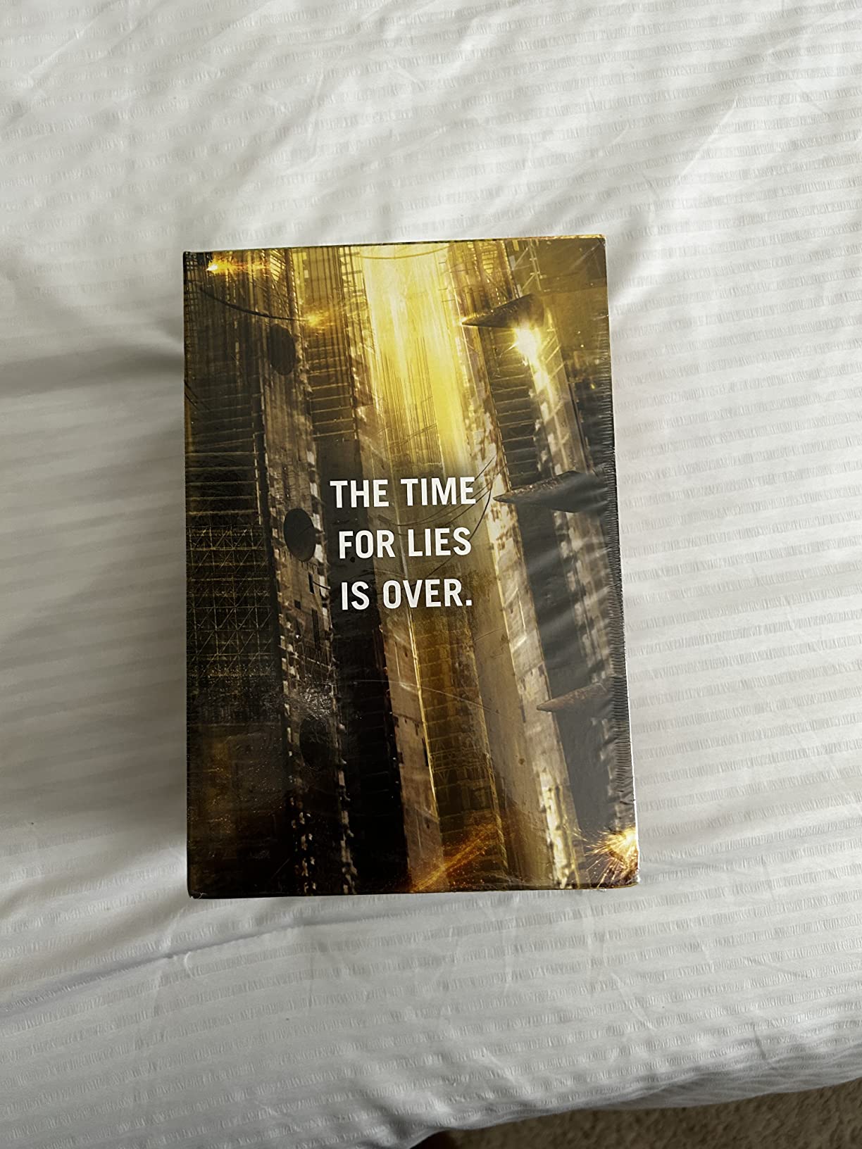 The Maze Runner Series Complete Collection Boxed Set (5-Book) customer photo 1