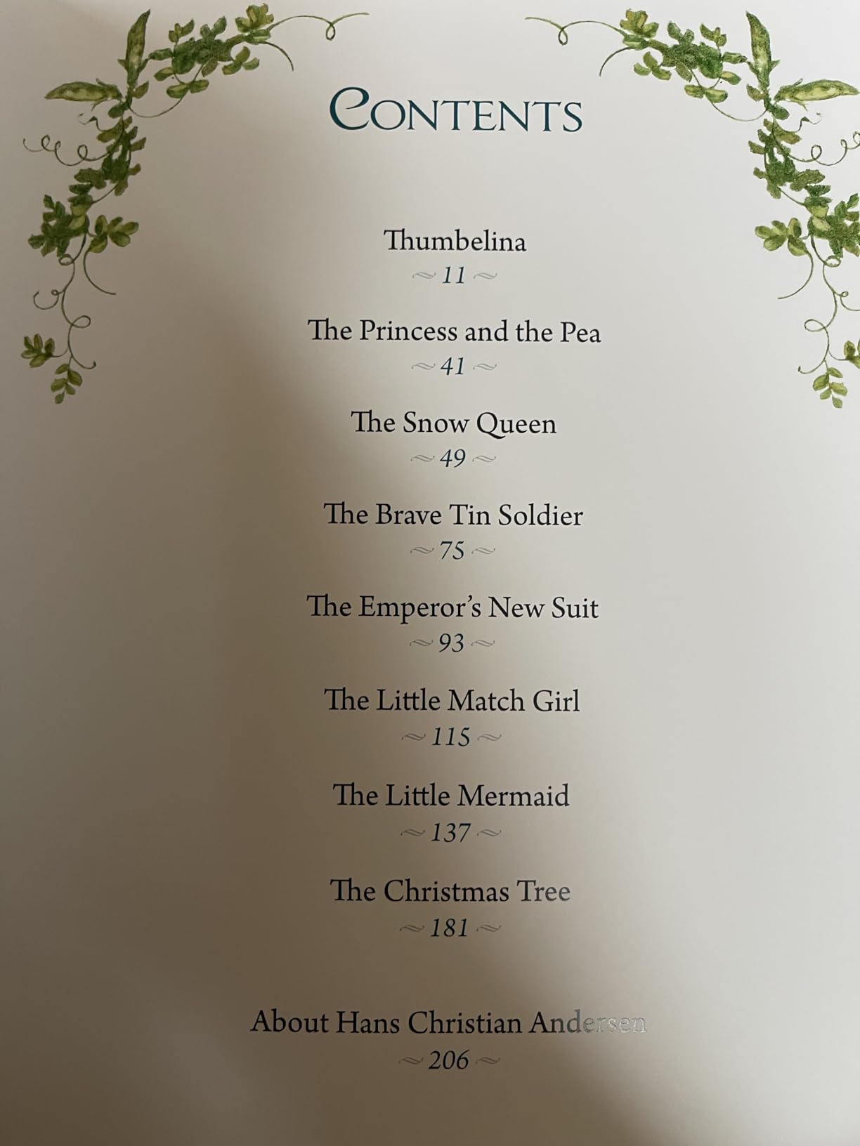An Illustrated Treasury of Hans Christian Andersen's Fairy Tales: The Little Mermaid, Thumbelina, The Princess and the Pea and many more classic stories (Classic European Fairytales) customer photo 2