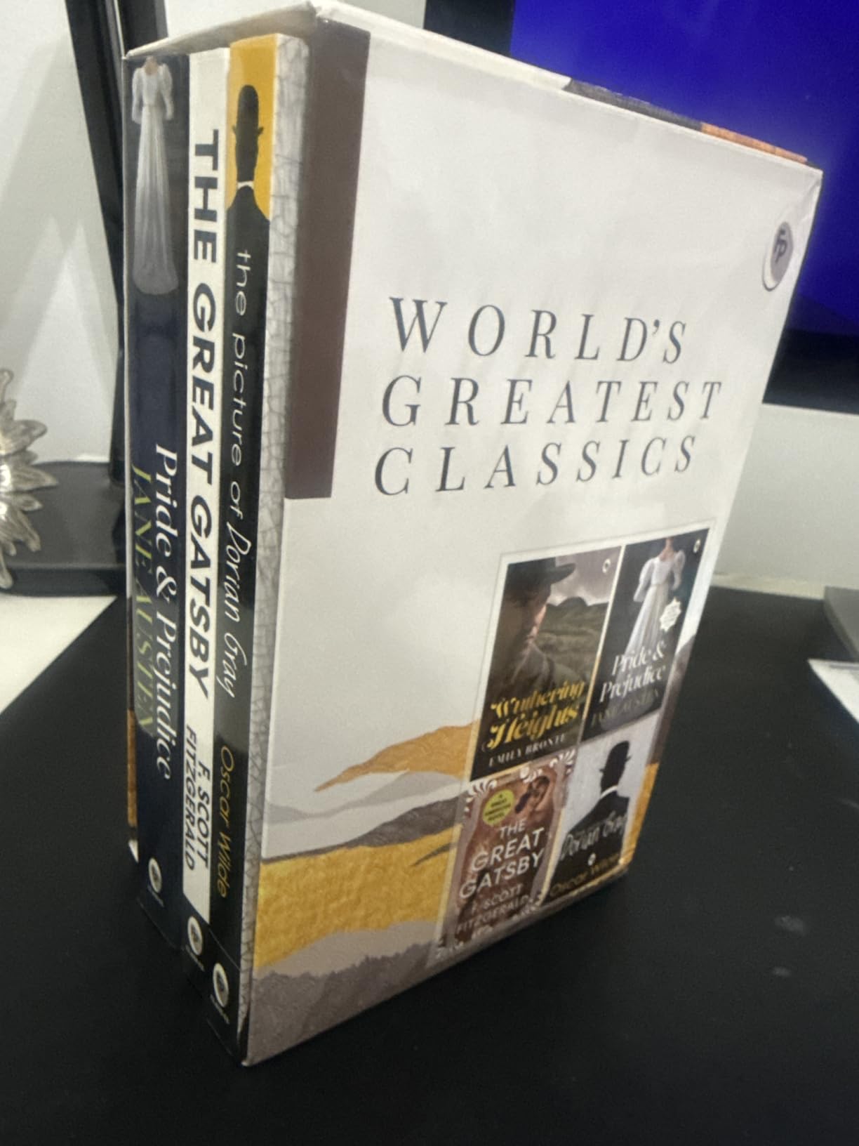 World’s Greatest Classics (Set of 4 Books) customer photo 1