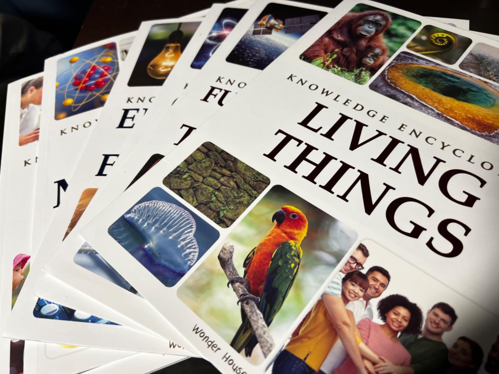 Science Knowledge Encyclopedia for Children : Collection of 6 Books (Box Set) customer photo 2