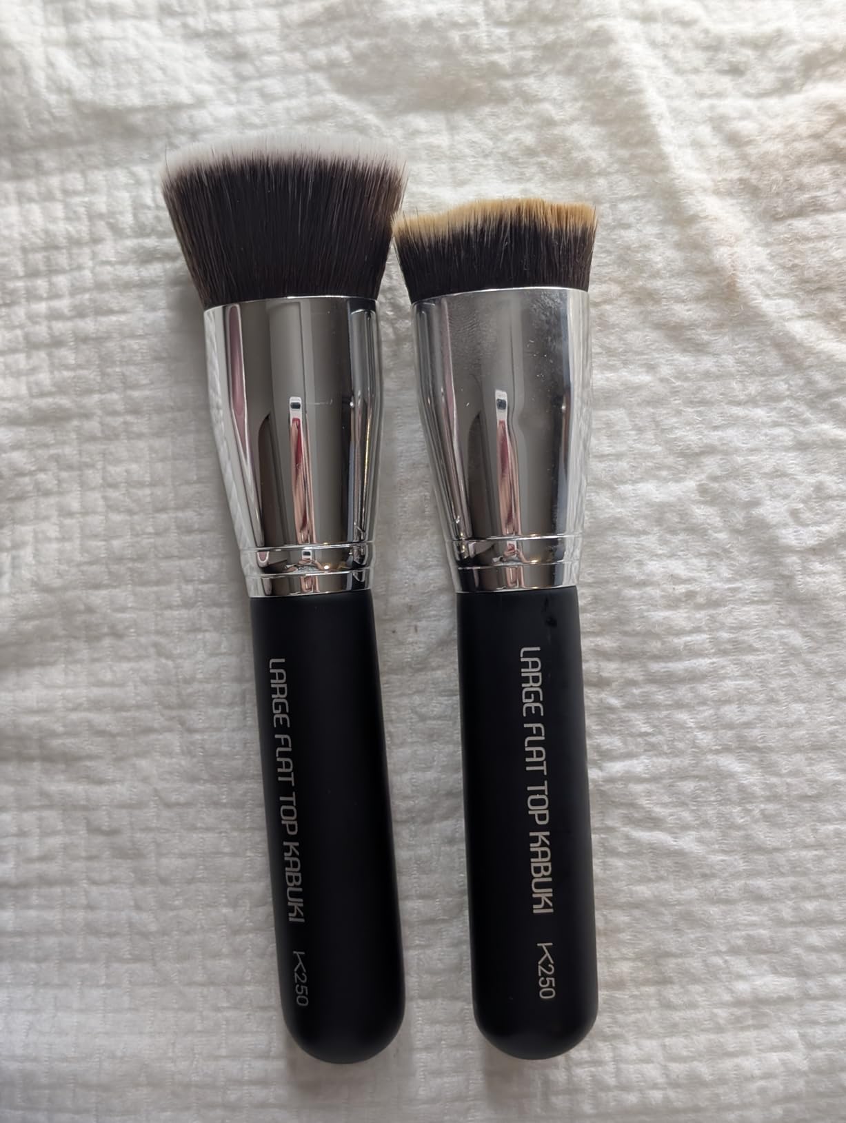 Cinema Secrets Original Blue Vanilla Makeup Brush Cleaner Solution - Professional Cleanser for Makeup Brushes - Quick-Drying, Rinse-Free Formula - Removes Stubborn Waterproof Make Up (8 fl oz) customer photo 1