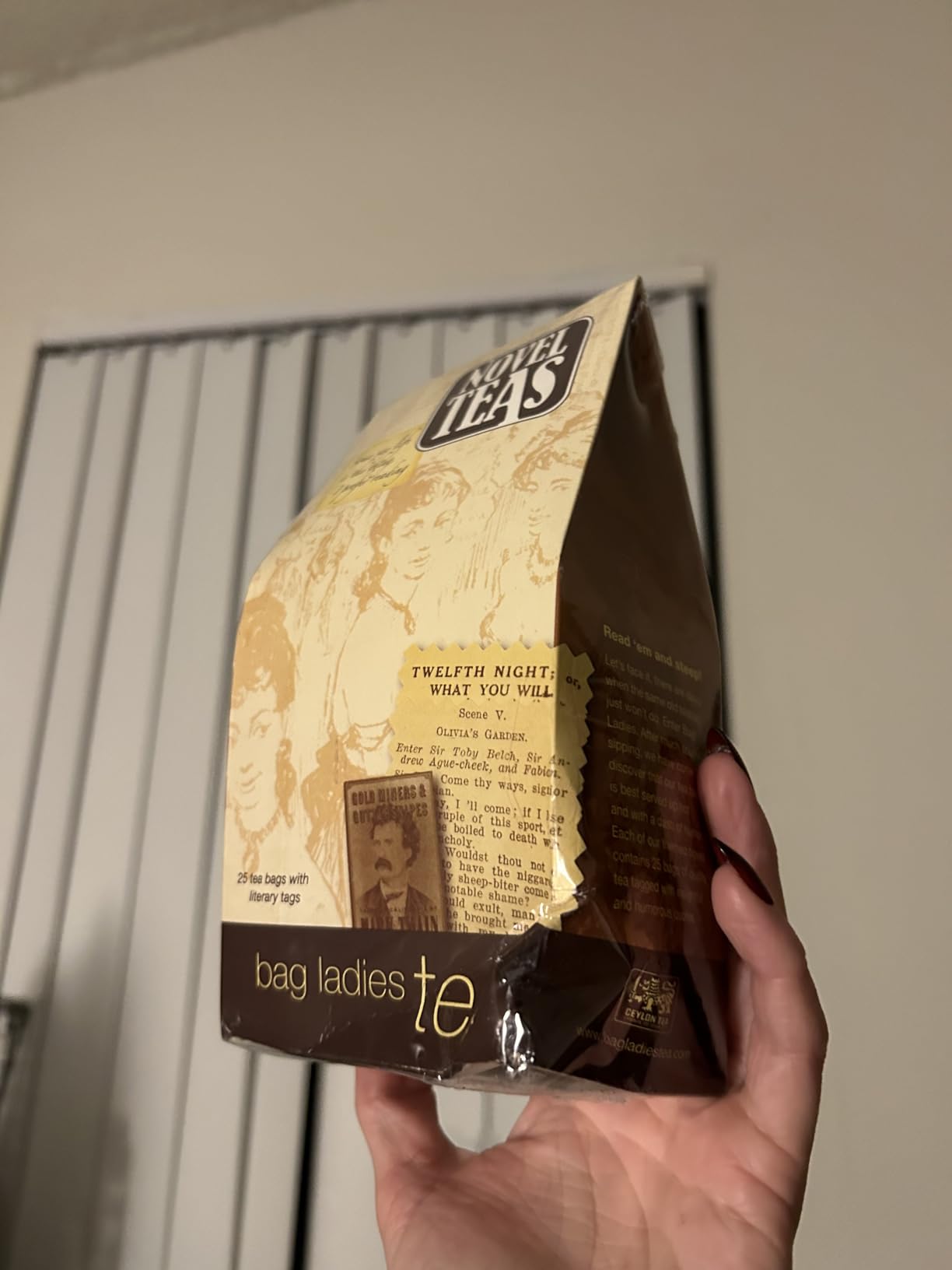 Novel Teas Book Lover's Tea contains 25 teabags individually tagged with literary quotes from the world over, made with the finest English Breakfast tea, for the book lover customer photo 2