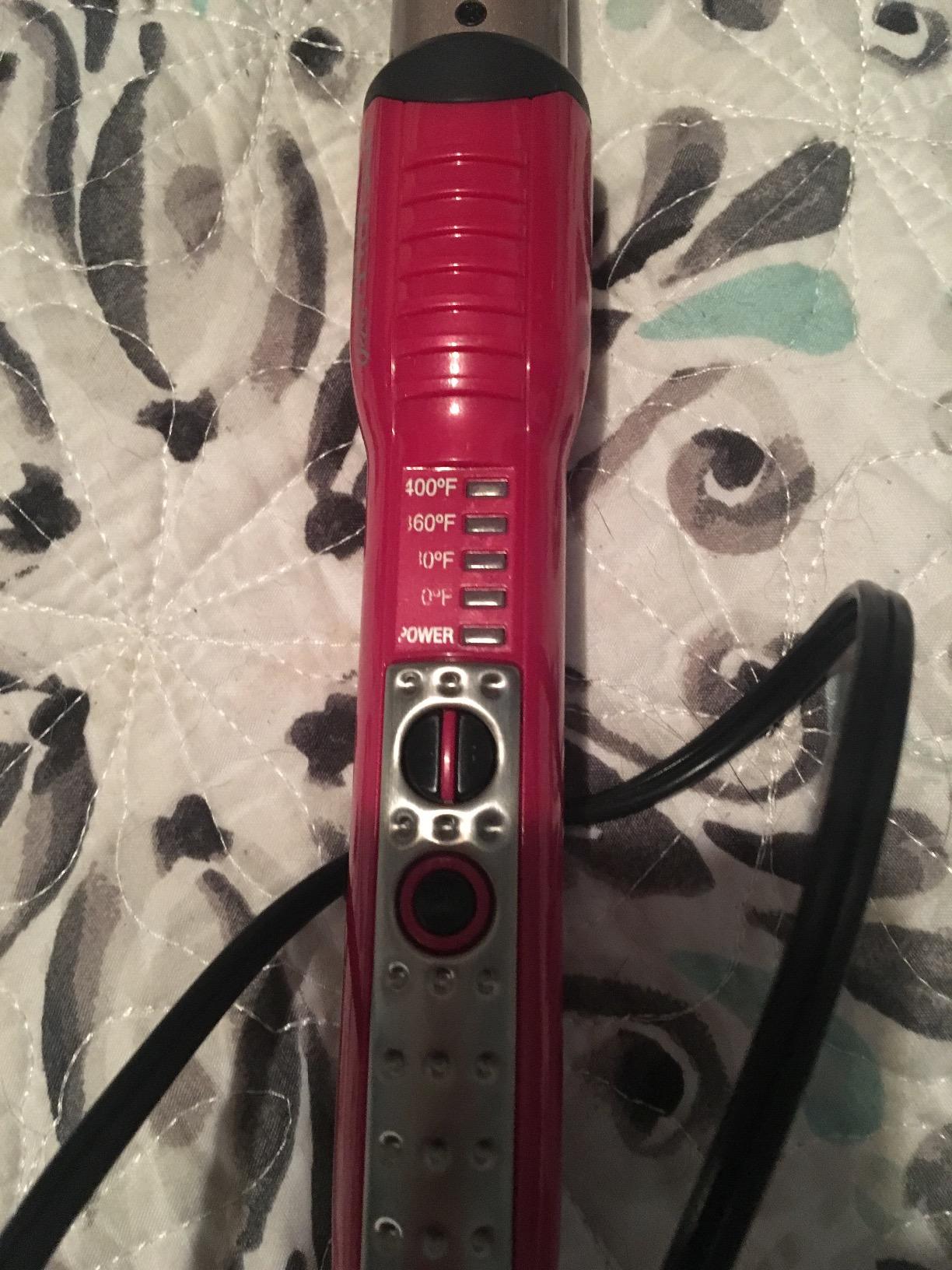 Conair INFINITIPRO Tourmaline Ceramic 1-Inch to 1/2-Inch Curling Wand, Tapered wand produces beachy waves customer photo 1