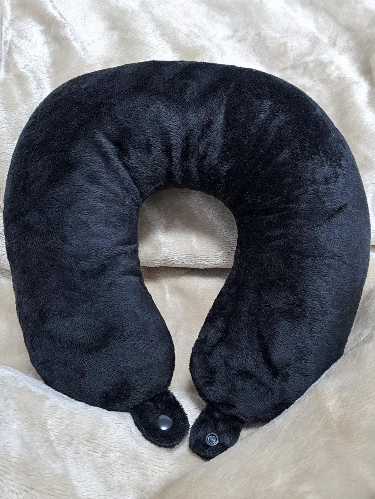 Cloudz Dual Comfort Microbead Airplane Travel Neck Pillow. Super Soft Cozy Plush Fabric on One Side, Cool Relaxing Spandex on the Other! Customize Your Comfort and Support at Home or On the Go!- Blue customer photo 1