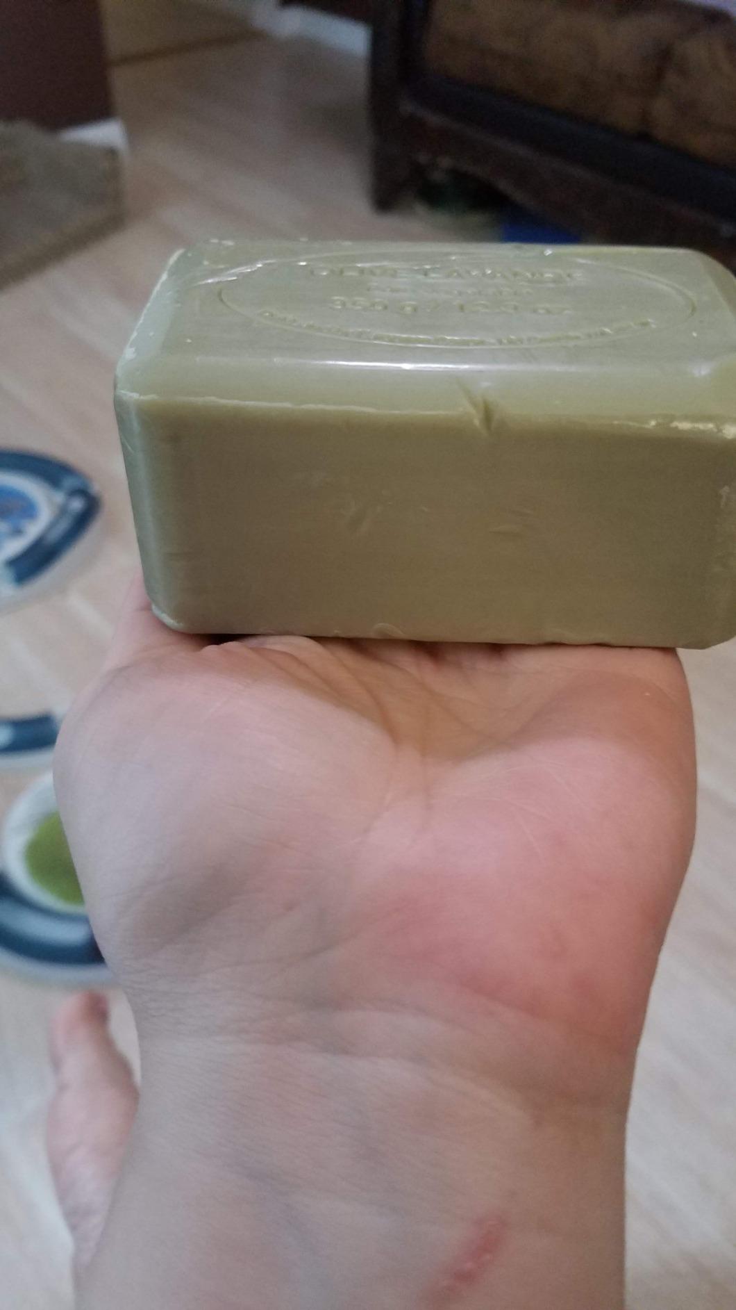 Pre de Provence Artisanal Soap Bar, Natural French Skincare, Enriched with Organic Shea Butter, Quad Milled for Rich, Smooth & Moisturizing Lather, Olive Oil & Lavender, 12.3 Ounce customer photo 1