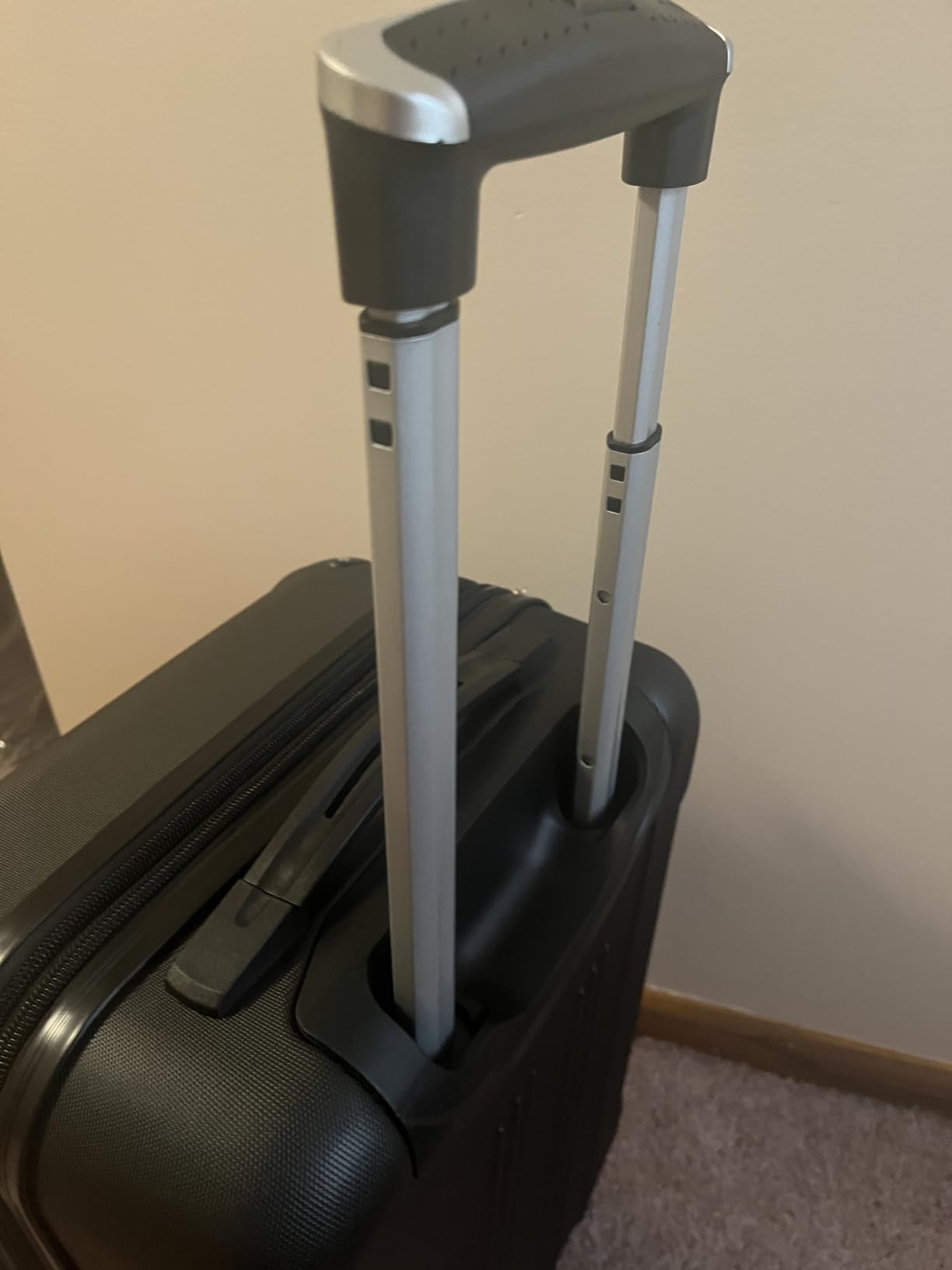 Travelers Club Chicago Hardside Expandable Spinner Luggage, Black, 22