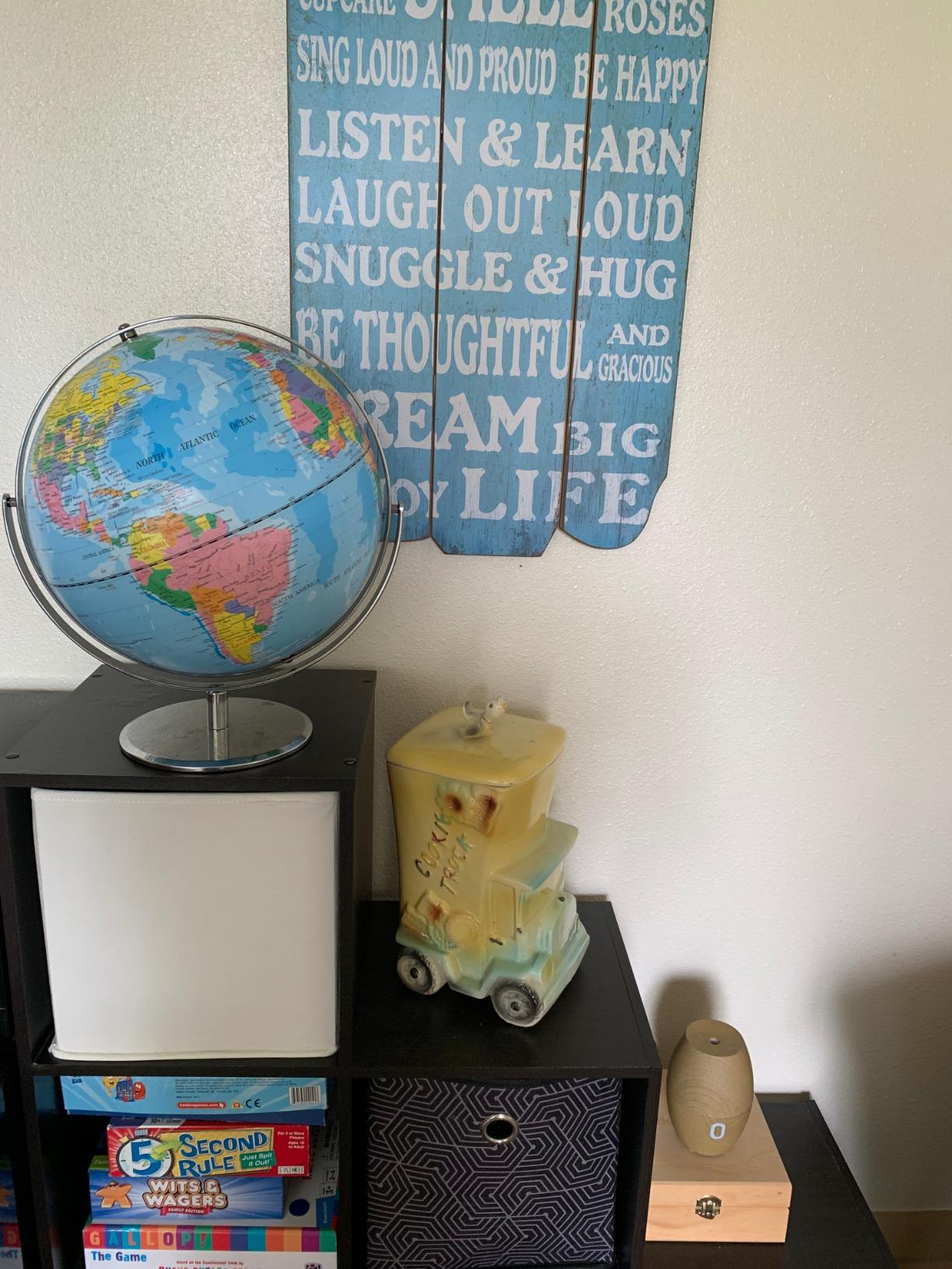Advantus 12 Inch Desktop World Globe with Blue Oceans (30502) customer photo 1