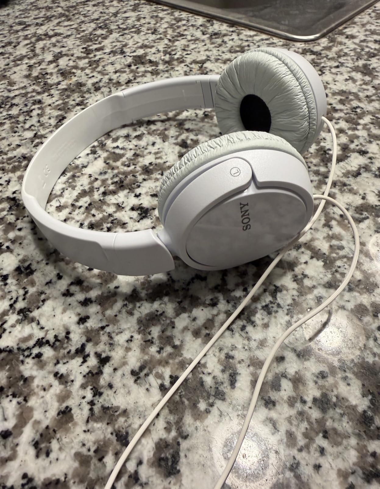 Sony ZX Series Wired On-Ear Headphones with Mic, White MDR-ZX110AP customer photo 2