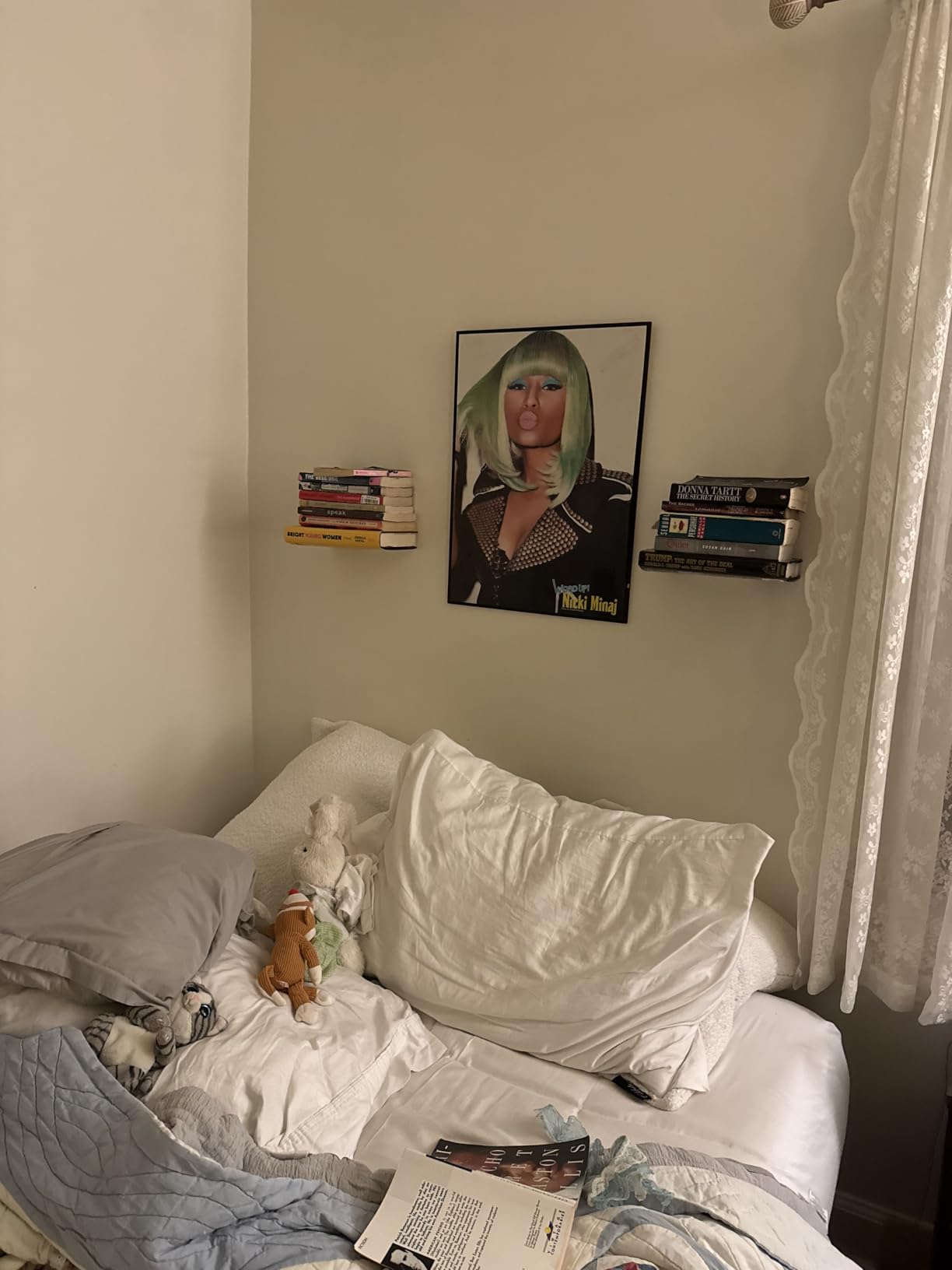 STORAGE MANIAC Invisible Floating Bookshelves Wall Mounted White customer photo 2