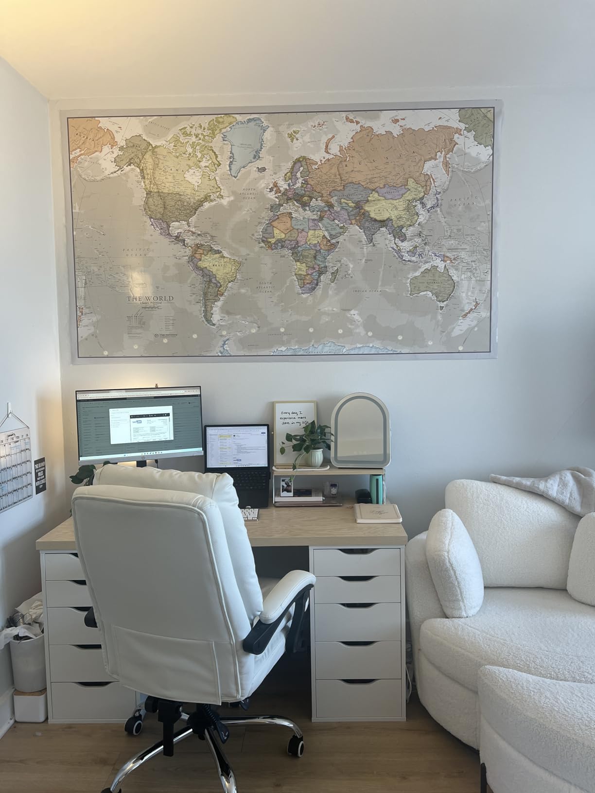 Maps International Giant World Map - Classic Large World Map Poster - Laminated - 46 (h) x 77.5 (w) customer photo 1