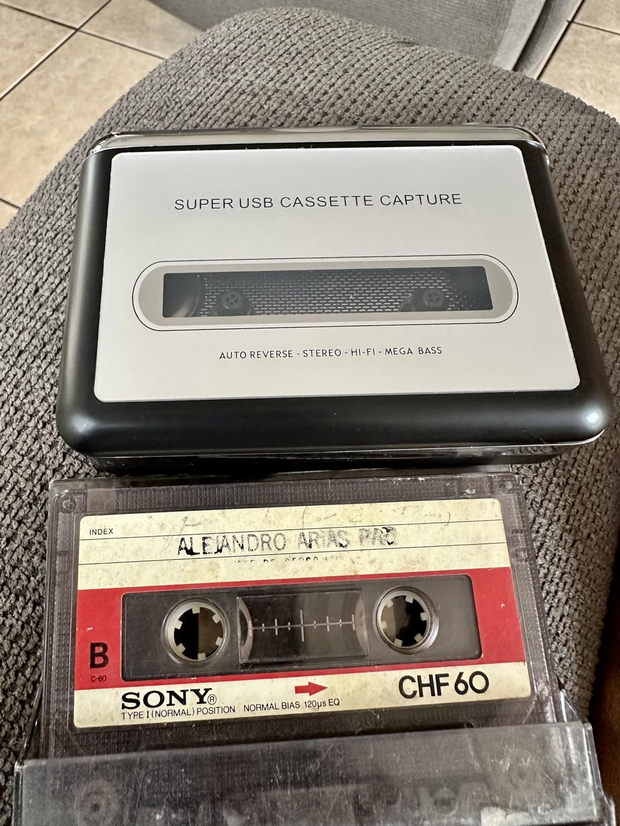 Reshow Cassette Tape Player – Portable Tape Player Audio Cassette to Digital Converter, Compatible with Laptops and Personal Computers Convert Cassette Tape Recorder to iPod Format (Silver) customer photo 1