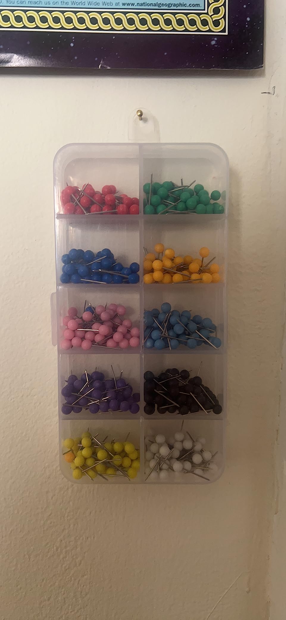 600 PCS Multi-Color Push Pins Map Tacks,1/8 inch Round Head with Stainless Point, 10 Assorted Colors (Each Color 60 PCS) in reconfigurable Container for Bulletin Board, Fabric Marking customer photo 1