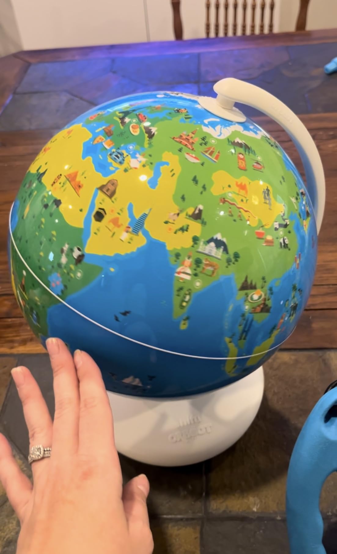 PlayShifu Orboot Earth – Interactive AR World Globe for Kids: 1000+ Facts on Animals, Places & Monuments | Tech-Powered STEM Learning Toy & Gift, Ages 4–10 customer photo 1