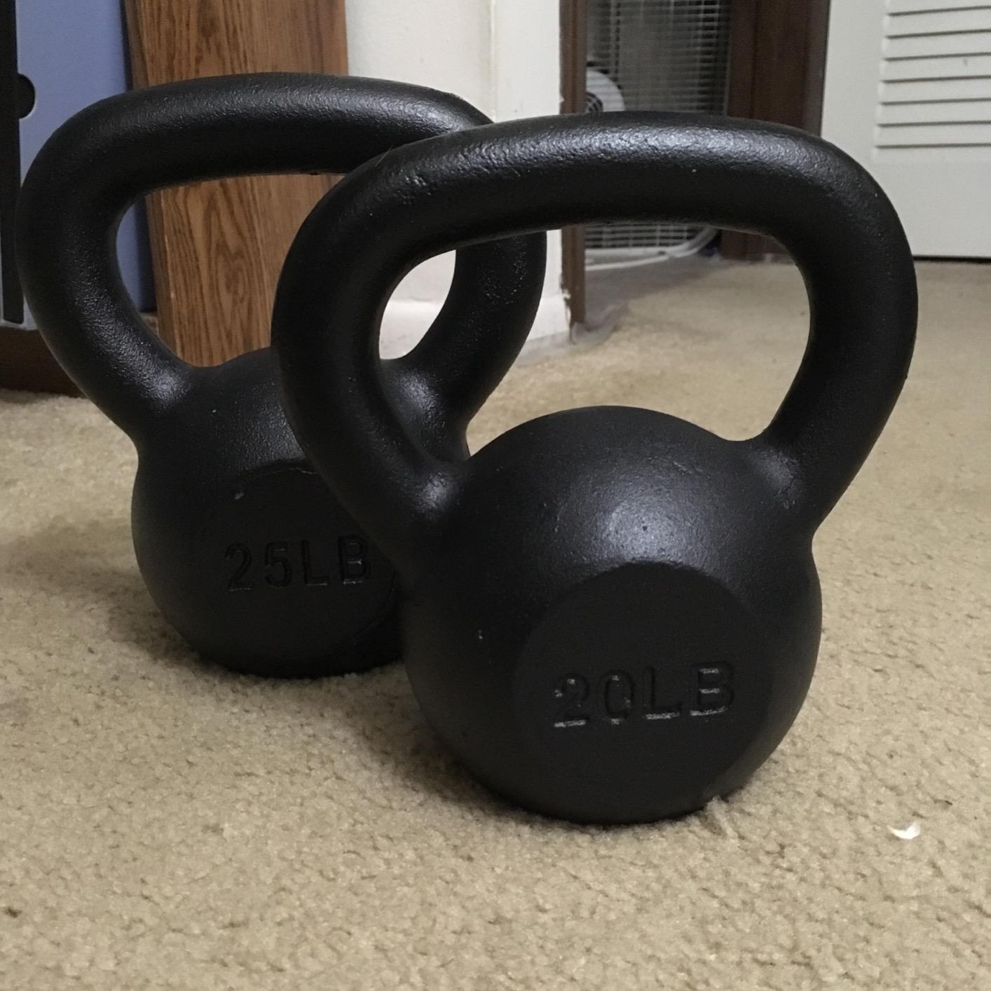 Powder Coated Solid Cast Iron Kettlebell Weights Set 5lb to 45lb Various Combination customer photo 2