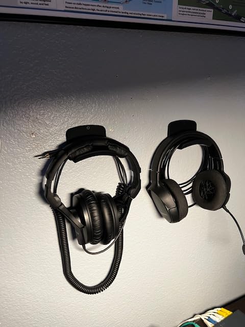 Avantree Neetto HS907 - Universal Headphone Hanger for Wall or Desk customer photo 2