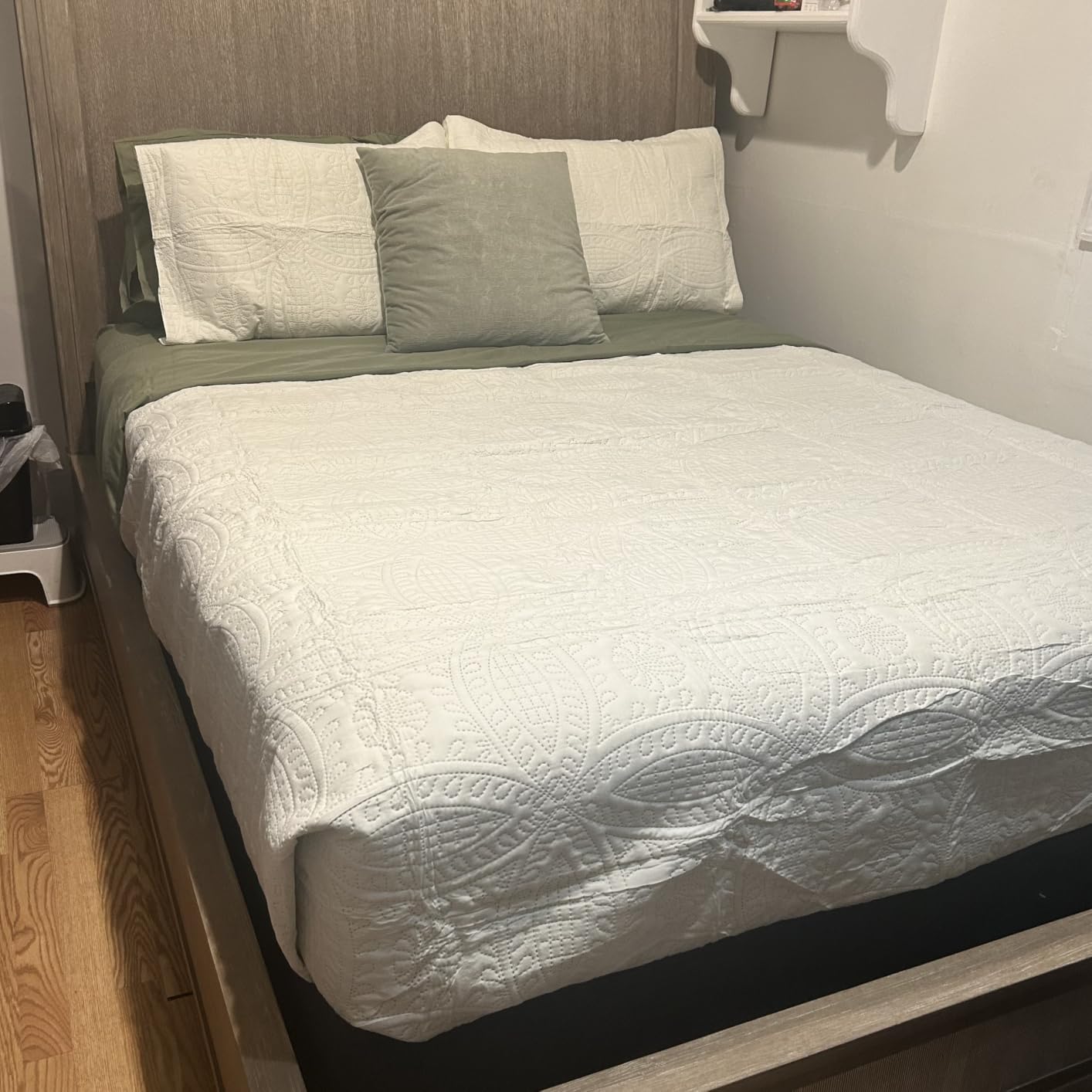 Twin XL Size 3 Piece Sheet Set - Breathable & Cooling Sheets - Navy Blue customer photo 2