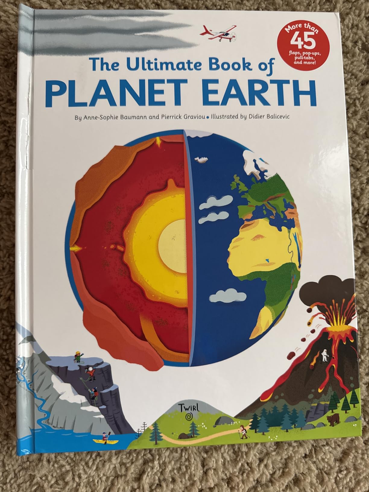 The Ultimate Book of Planet Earth customer photo 1