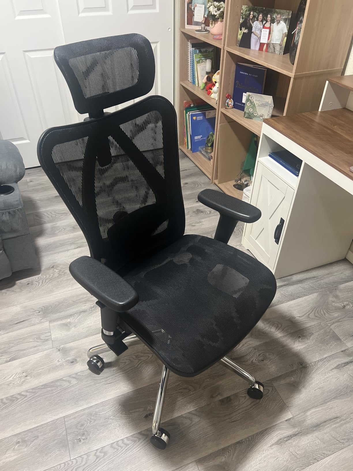 SIHOO M57 Ergonomic Office Chair, Mesh Back Desk Chair with 3D Armrests customer photo 2