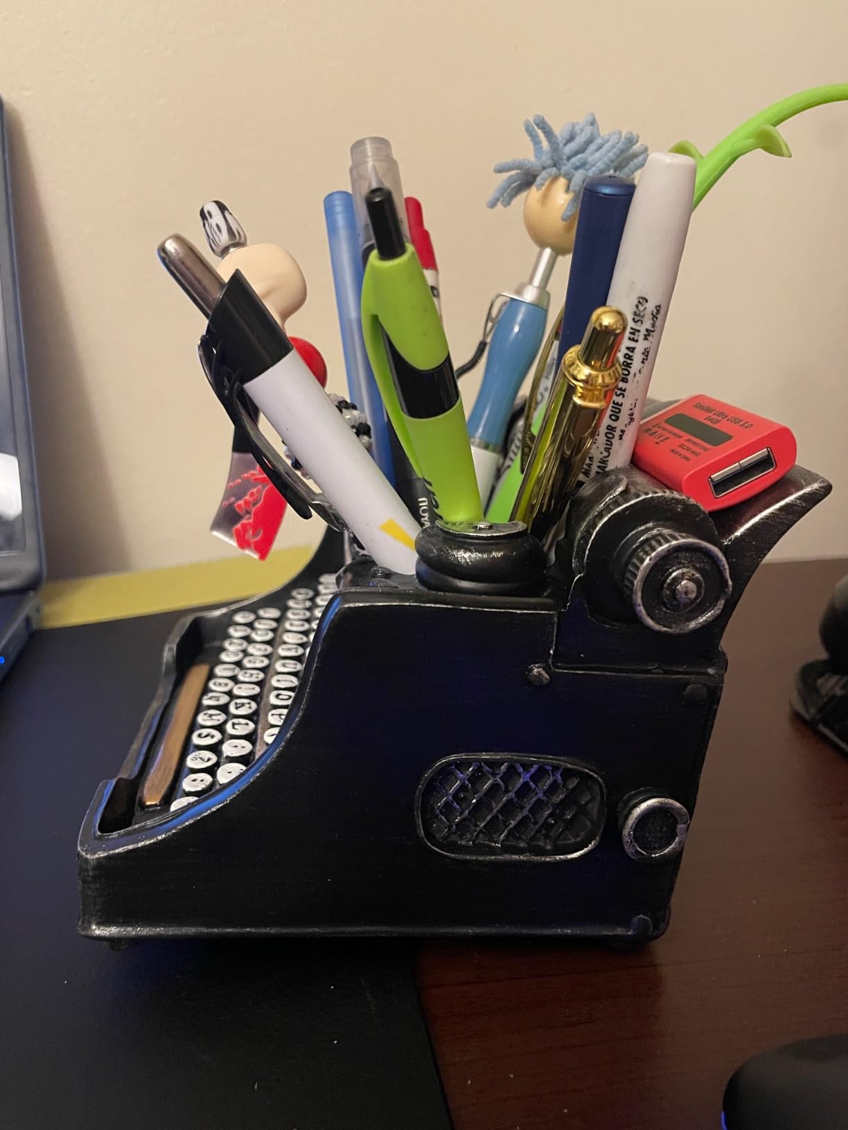 Vintage Typewriter Pencil Holder for Desk – 4.5