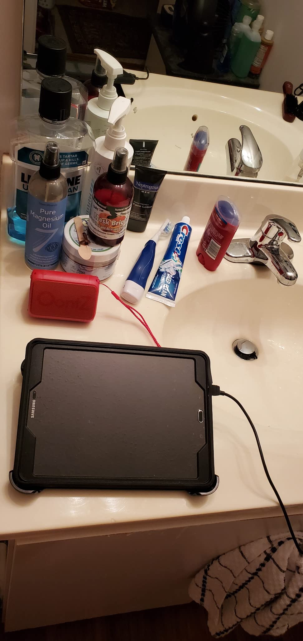 OontZ Angle Solo Compact Bluetooth Speaker, 14-Hour Playtime customer photo 2