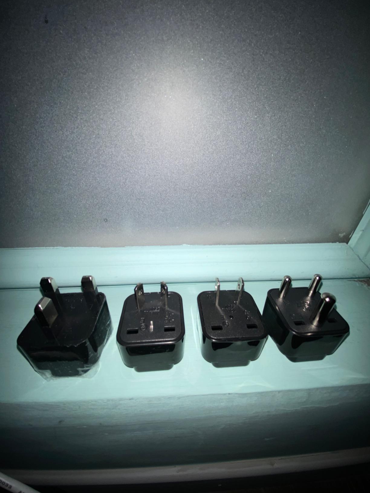 SOKOO 230-Watt Step Down 100-220V to 110V Voltage Converter customer photo 1