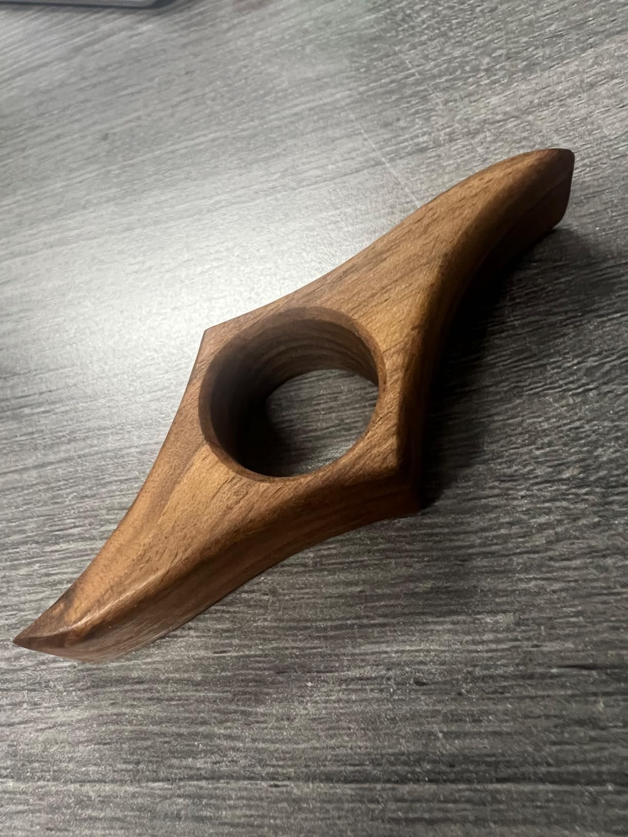 TILISMA Book Page Holder – Handmade Natural Walnut Thumb Bookmark - Novel Reading Accessories Gifts for Readers, Book Lovers Gifts, Bookworm Gift, Literary Gift - Reading Accessories (Small - 0.78