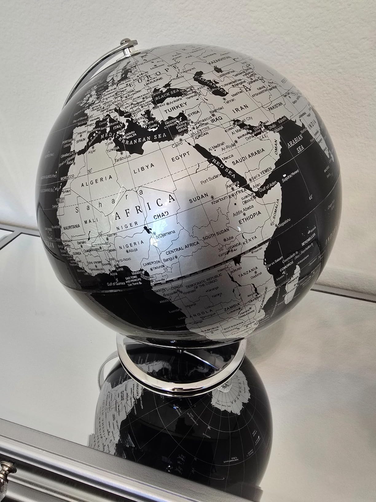 EXERZ 5.5 Inches Mini World Globe Black Rotating Desktop Globe customer photo 2