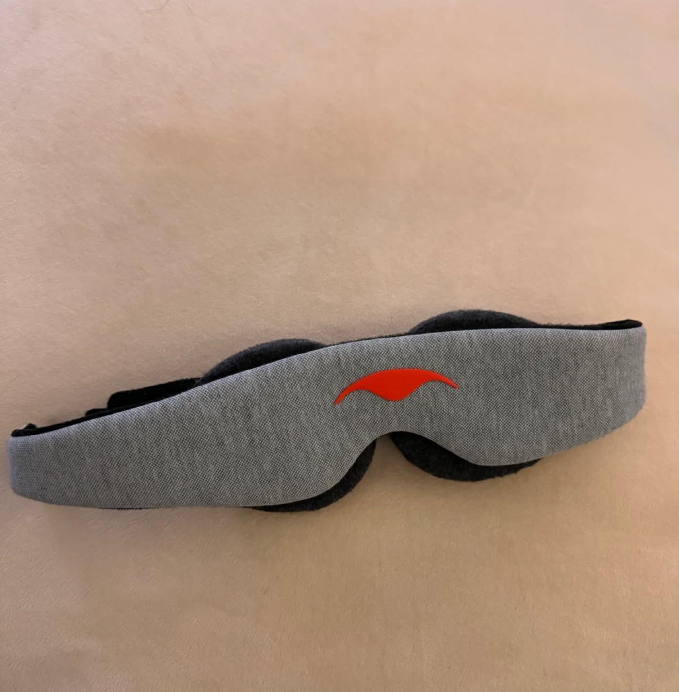 Manta Original Sleep Mask - Maximum Blackout Sleep Mask for Deep Sleep, Adjustable with Detachable Eye Cups, Zero Eye Pressure for Back & Belly Sleepers, Ideal for Travel, Shift Work & Daytime Sleep customer photo 1