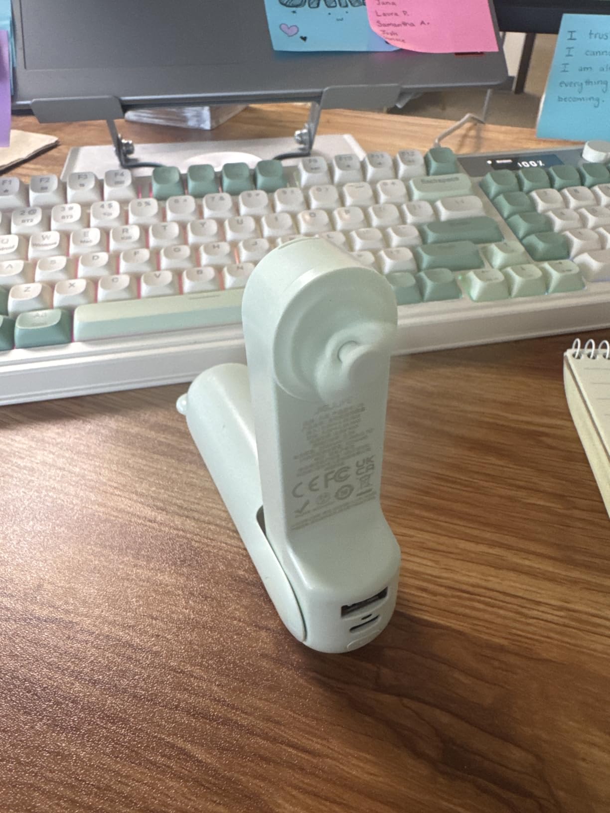 JISULIFE 3 IN 1 Portable Fan with Power Bank & Flashlight Featured customer photo 2