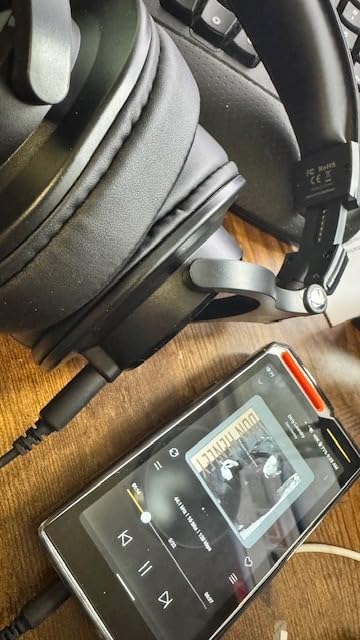 OneOdio A71 Hi-Res Wired Over-Ear Studio Headphones for DJ, Mixing - Red customer photo 2