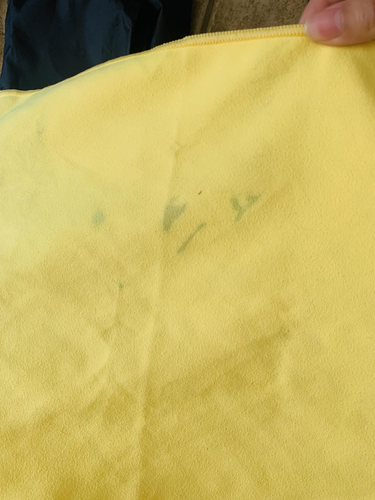 Rainleaf Microfiber Towel Quick Dry Camping & Travel & Gym Towel. Compact customer photo 2