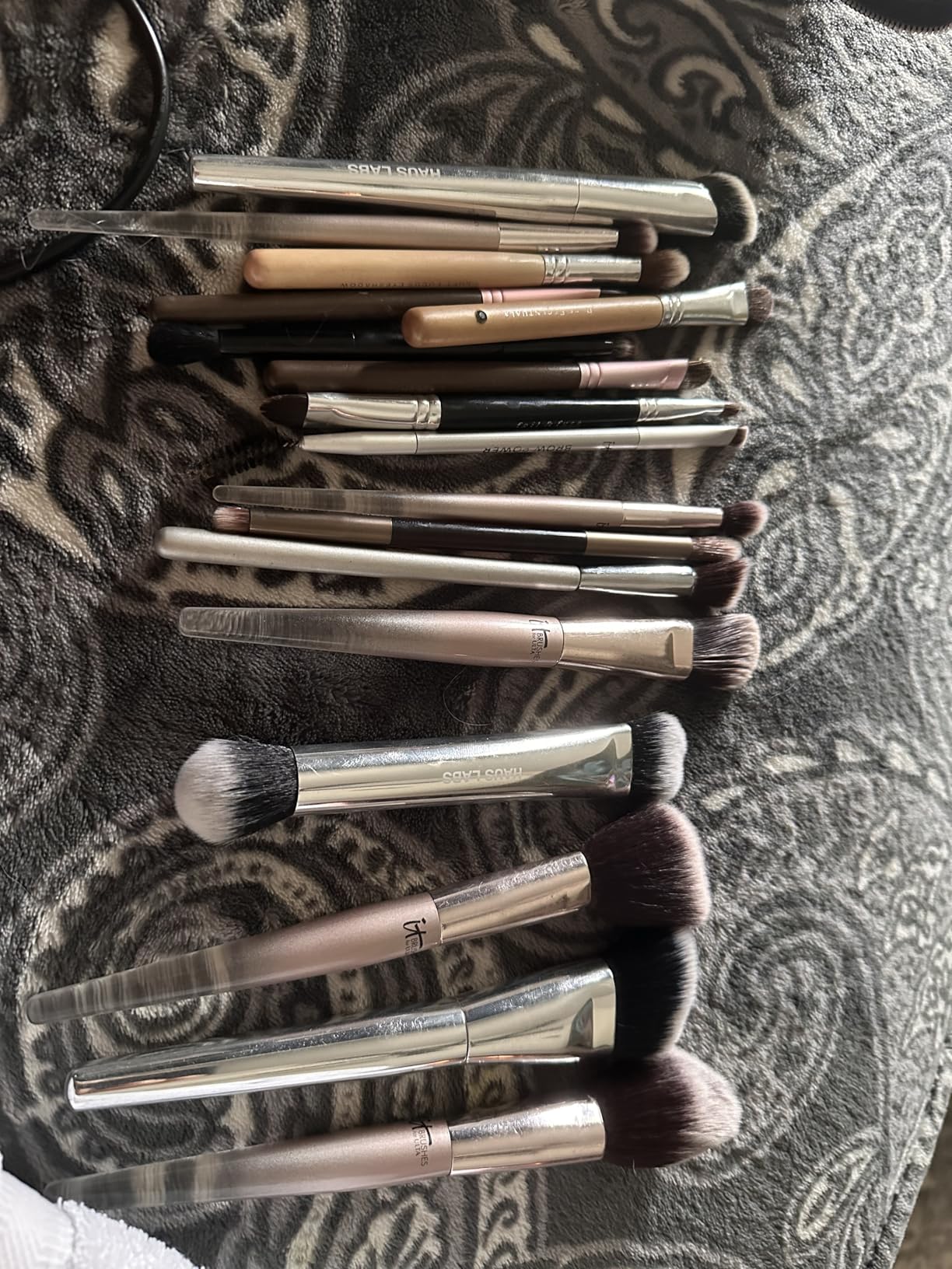 Liquid Makeup Brush Cleaner Solution | Rinsless, Quick Drying, Hydrating, Fragrance Free | for Natural and Synthetic Make-up Brushes (4 Fl oz) customer photo 2