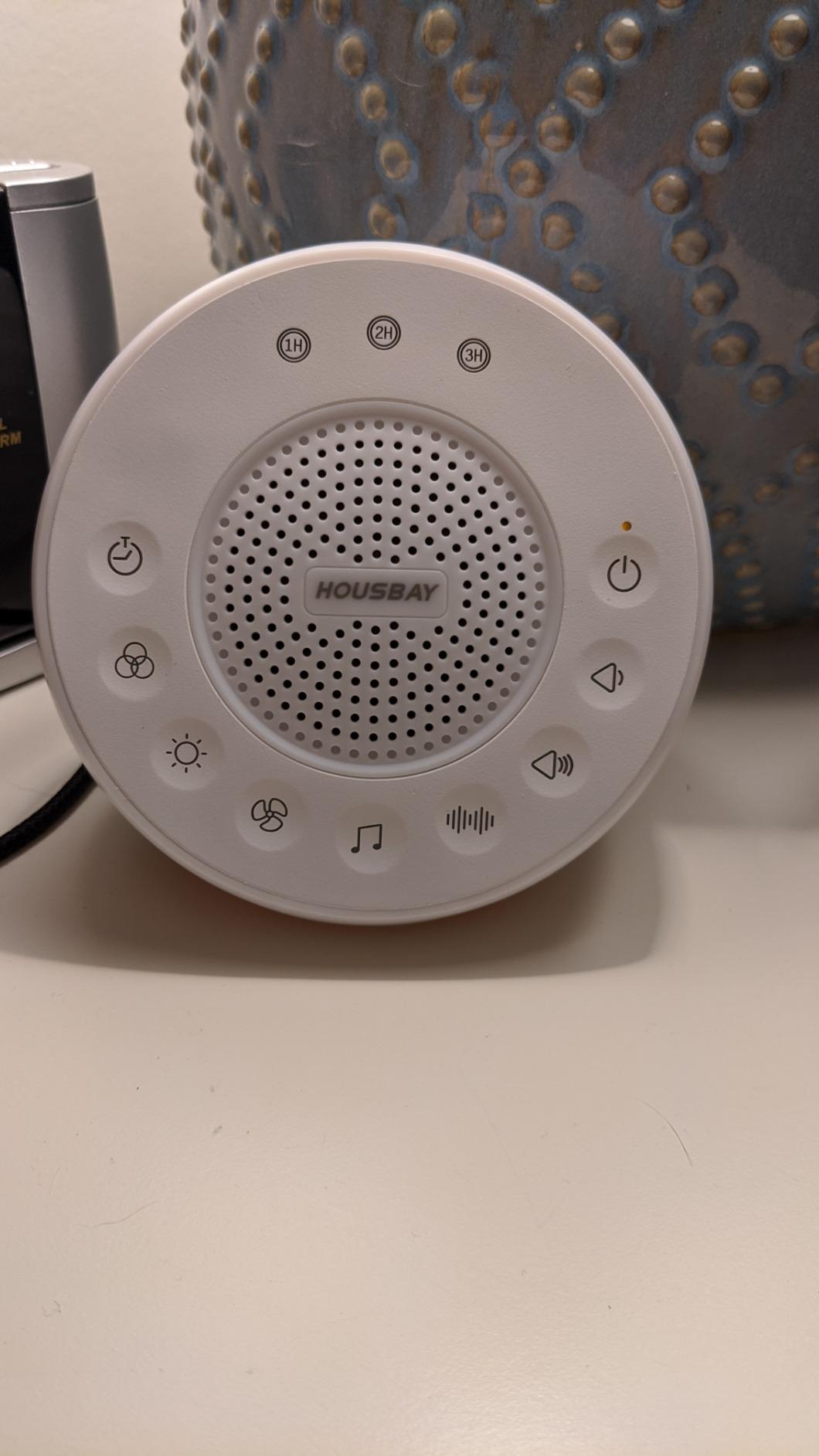 Housbay White Noise Machine with 31 Soothing Sounds, 5W Loud Stereo Sound, Auto-Off Timer, Adjustable Volume, Sleep Sound Machine for Baby, Kid, Adult -Wood Grain customer photo 1