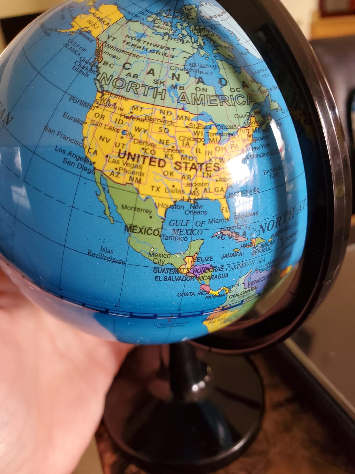Wizdar 4 inch World Globe for Kids Learning customer photo 1