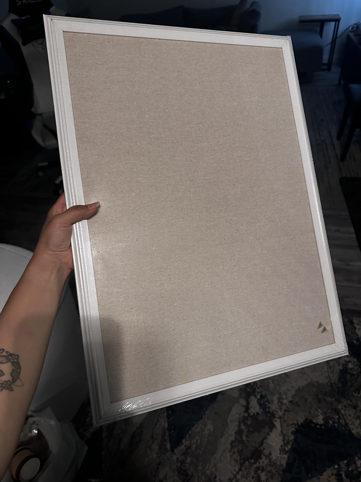 U Brands Bulletin Board, 18 x 24 Inch Linen Fabric Pin Board, Farmhouse White Wood Style Frame, Wall Message Center & Vision Board for Farmhouse Decor, Home Office, Classroom, Includes Push Pins customer photo 1