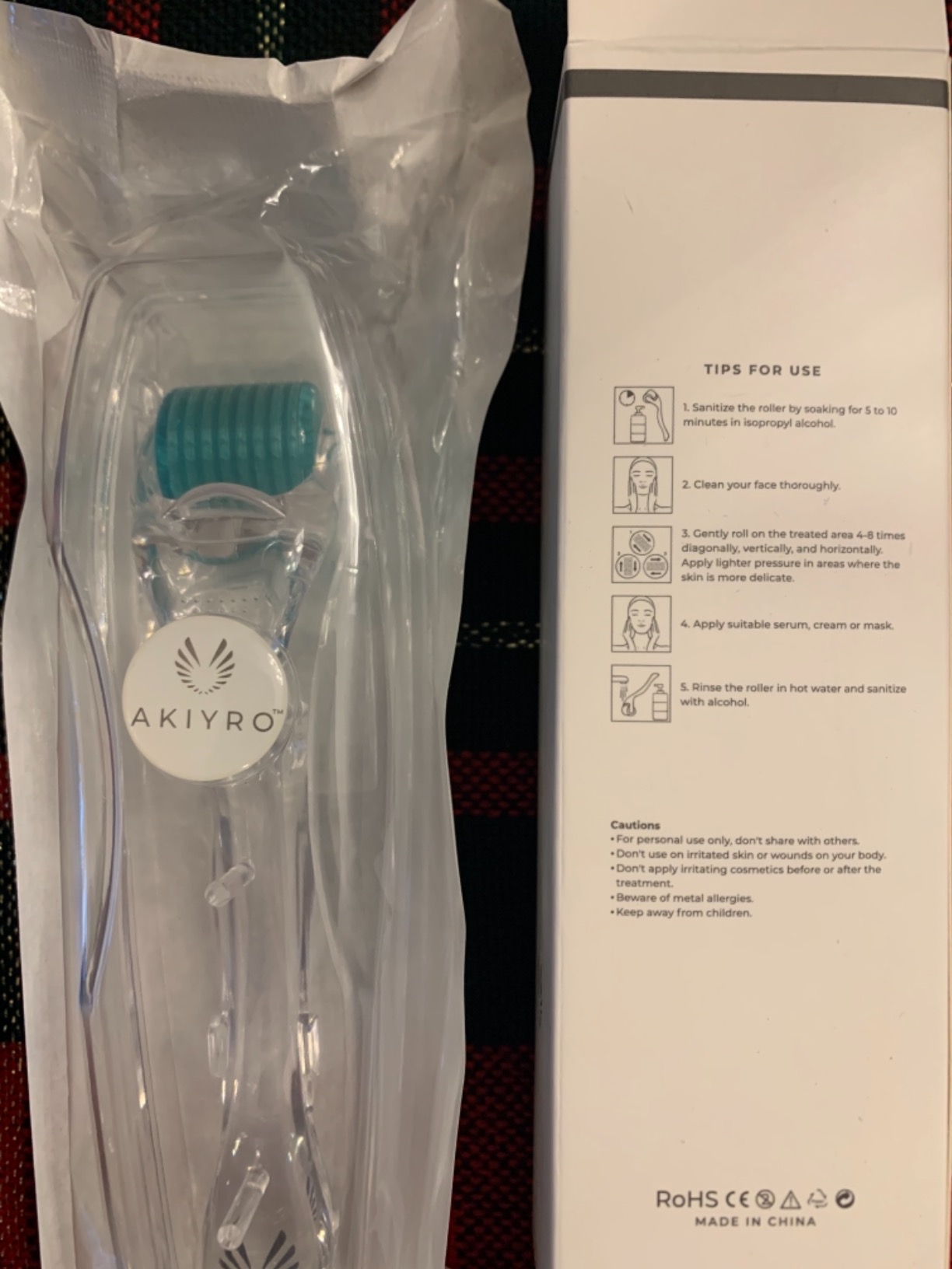 AKIYRO Derma Roller 0.30mm - Microneedle Roller with Storage Case - 192 Micro Needling Dermal Tool for Face, Beard, Scalp & Body - At Home Microneedling Skin Care for Women & Men (Green) customer photo 1