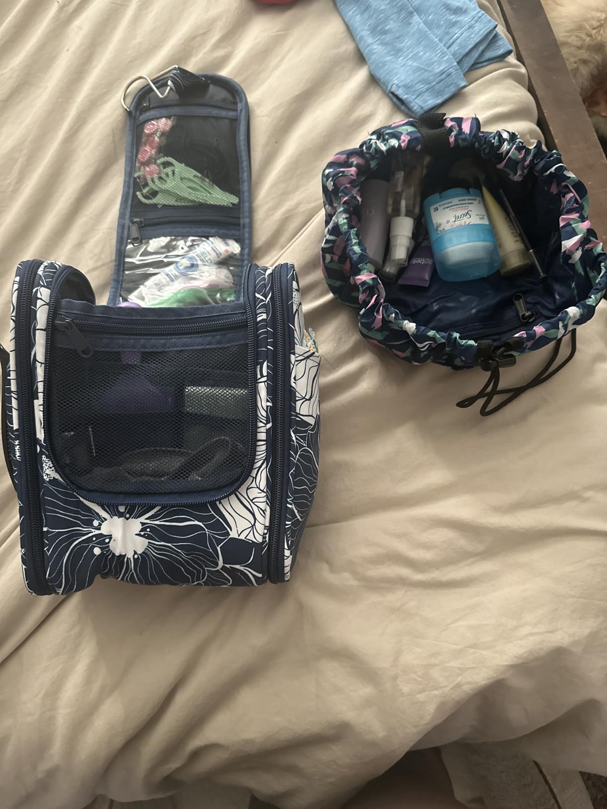 Narwey Hanging Travel Toiletry Bag for Women, Cosmetic Makeup Bag customer photo 1