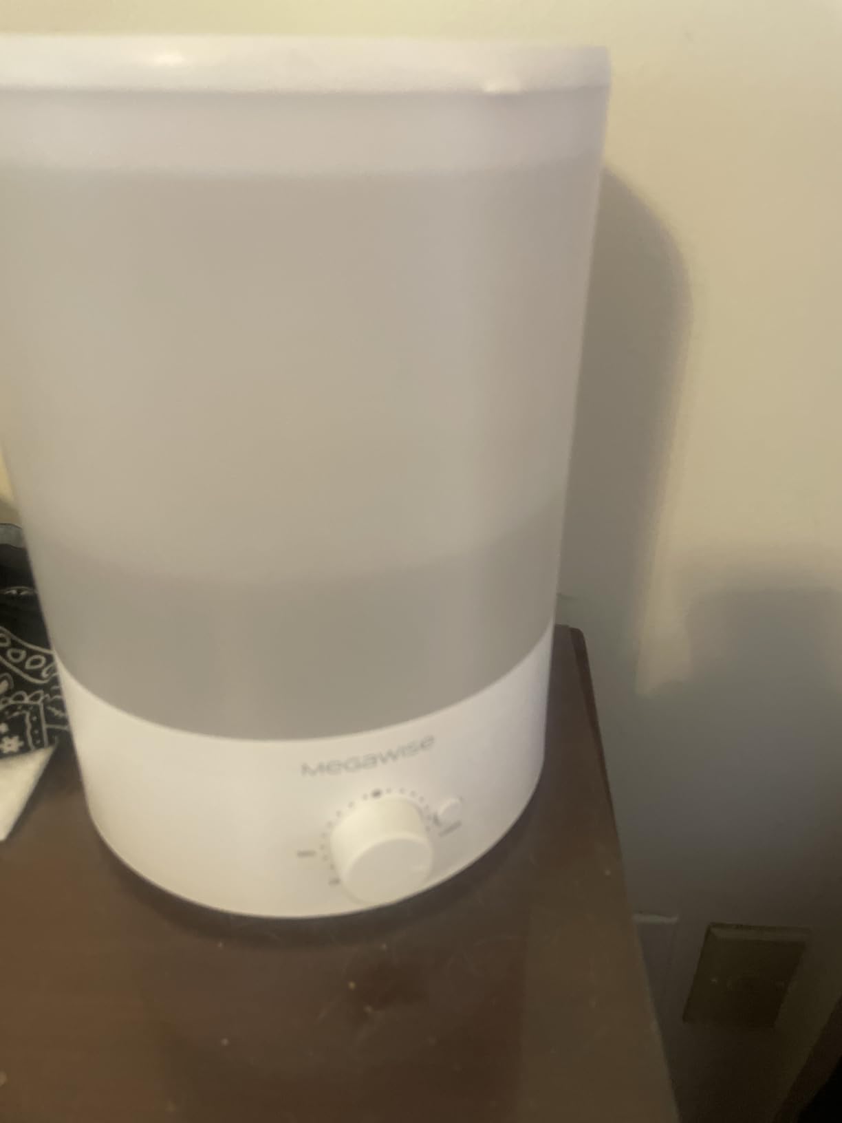 MEGAWISE 1.5L Quiet Cool Mist Humidifier, 25dB, Portable for Bedroom customer photo 2