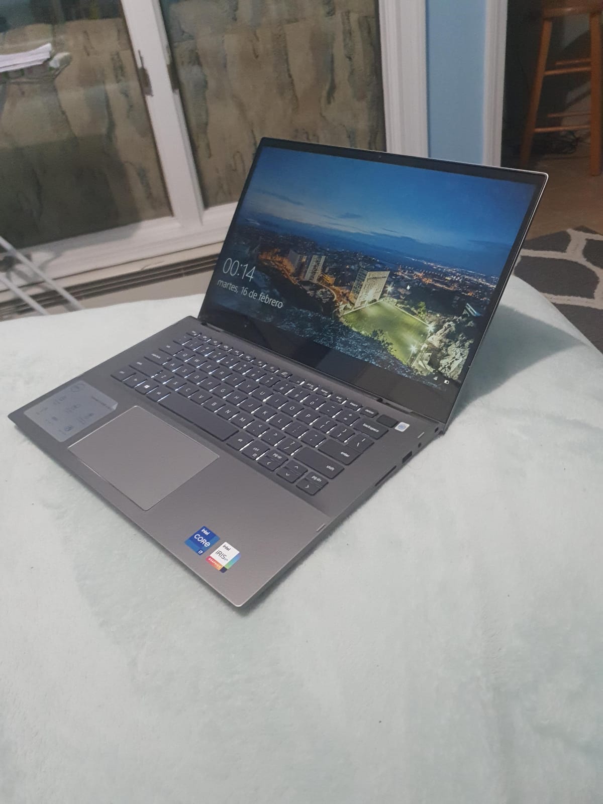 Dell Inspiron 14 5406 2 in 1 Convertible Laptop, 14-inch FHD Touchscreen Laptop - Intel Core i7-1165G7, 12GB 3200MHz DDR4 RAM, 512GB SSD, Iris Xe Graphics, Windows 10 Home - Titan Grey customer photo 1
